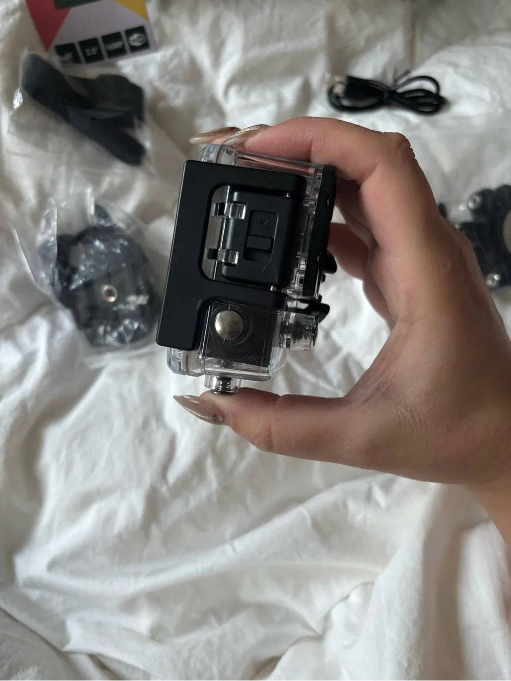 Waterproof Underwater Sports Camera / DashBoard Camera with attachments and Case